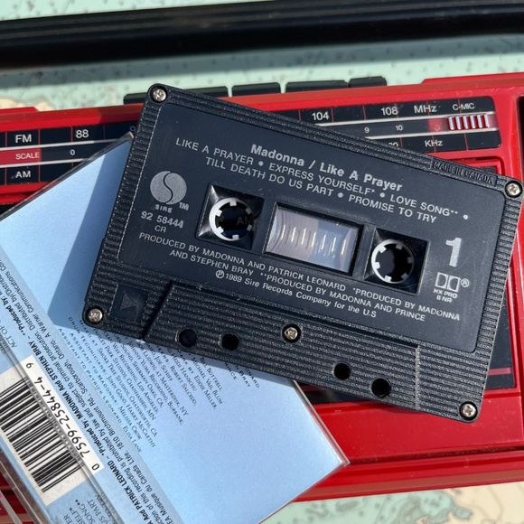 Vintage 1989 Madonna Like A Prayer Cassette Tape - Picture 4 of 4